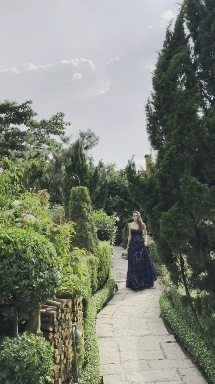 Formal / Prom Dresses | Gowns / Ballgowns<Bariano ADELA SWEETHEART PETAL BALL GOWN B41D01L