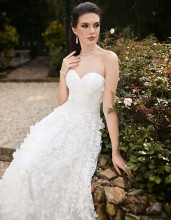 Formal / Prom Dresses | Gowns / Ballgowns<Bariano ADELA SWEETHEART PETAL BALL GOWN B41D01L