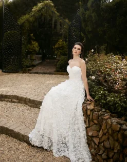 Formal / Prom Dresses | Gowns / Ballgowns<Bariano ADELA SWEETHEART PETAL BALL GOWN B41D01L