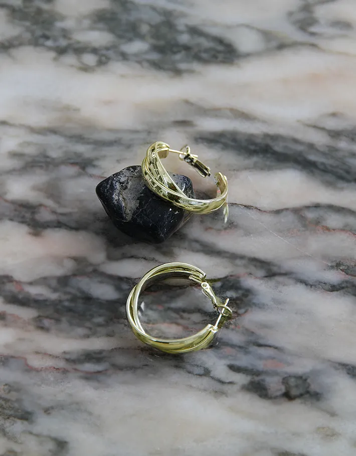 Jewellery<Bariano INFINITY INTERLOCKING HOOP EARRINGS GOLD
