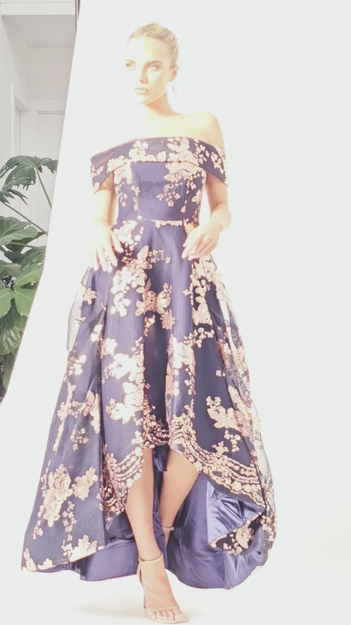 Gowns / Ballgowns<Bariano JESSIE OFF SHOULDER MESH BALL GOWN B33D41HL