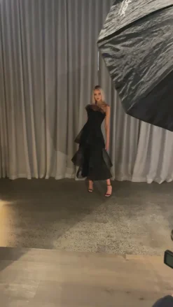 Midi Dresses | All Dresses<Bariano KASCADE TIERED RUFFLE MIDAXI B68D07L BLACK